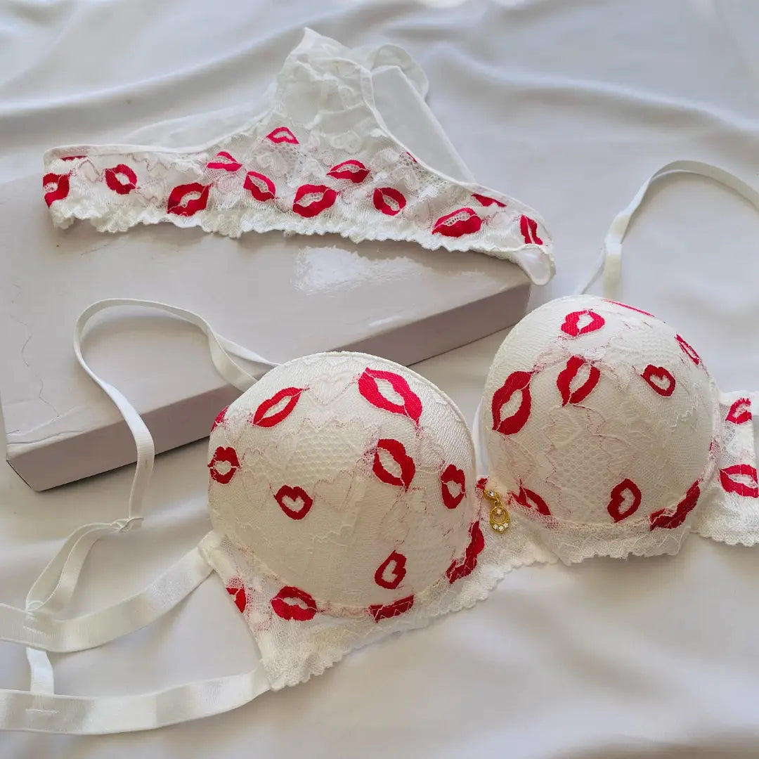 Love lingrie bra Set.