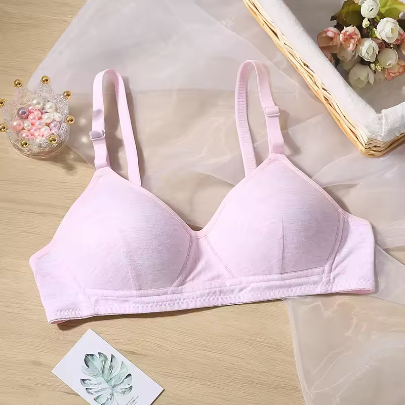 Women’s Wireless Gathering Bra .