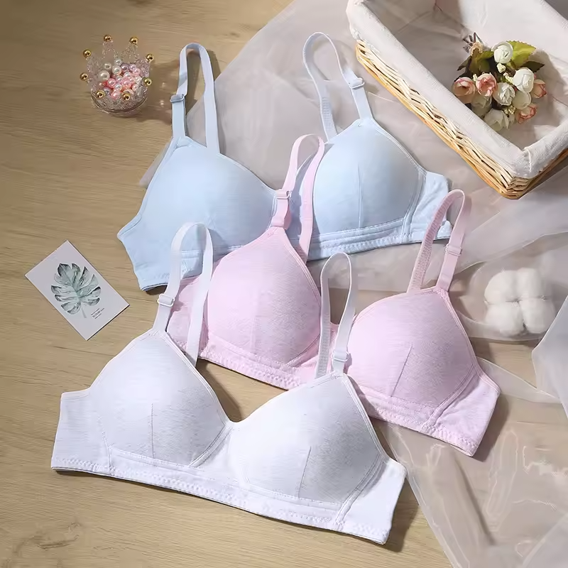 Women’s Wireless Gathering Bra .
